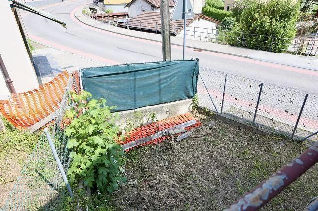 5 1/2-Zimmer-Dorfhaus zum Renovieren oder neu aufbauen / casa di 5 ... – Foto 19 von 30