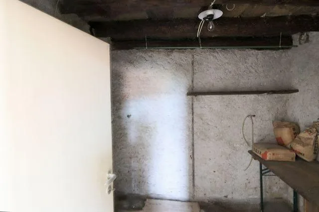 5 1/2-Zimmer-Dorfhaus zum Renovieren oder neu aufbauen / casa di 5 ...