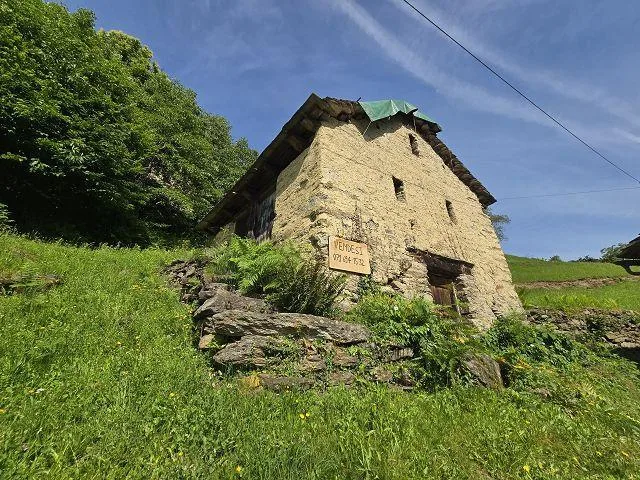 Stall zum Ausbauen und erweitern, ruhige, sonnige Lage /Stalla da r... – Foto 17 von 22