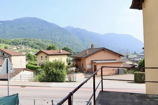 5 1/2-Zimmer-Dorfhaus zum Renovieren oder neu aufbauen / casa di 5 ... – Foto 17 von 30
