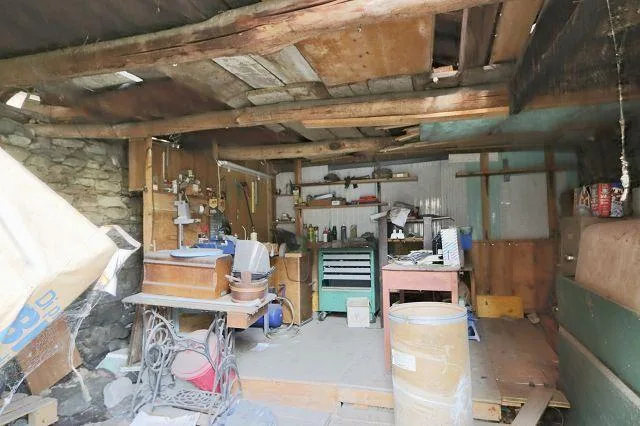 5 1/2-Zimmer-Dorfhaus zum Renovieren oder neu aufbauen / casa di 5 ... – Foto 27 von 30