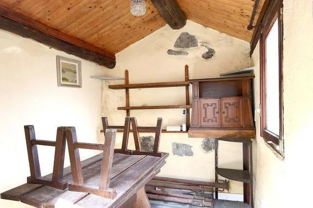 5 1/2-Zimmer-Dorfhaus zum Renovieren oder neu aufbauen / casa di 5 ... – Foto 23 von 30