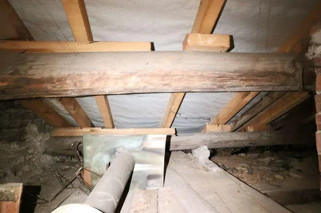 5 1/2-Zimmer-Dorfhaus zum Renovieren oder neu aufbauen / casa di 5 ... – Foto 16 von 30