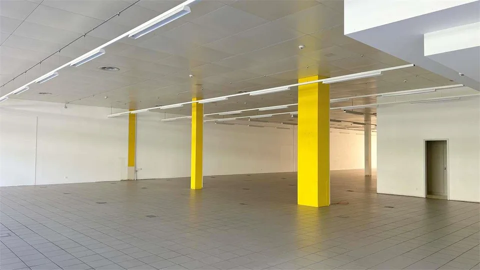 Mendrisio - Ampio spazio commerciale - Rent to Buy