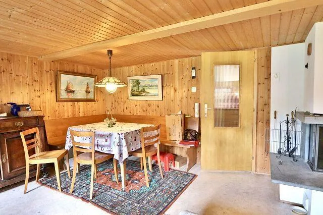 4-Zimmer-Haus mit kleinem Garten an sehr ruhiger, sonniger Aussicht...