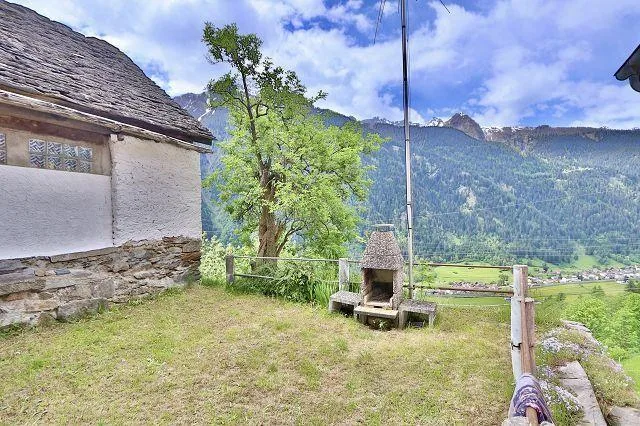 4-Zimmer-Haus mit kleinem Garten an sehr ruhiger, sonniger Aussicht... – foto 17 di 28