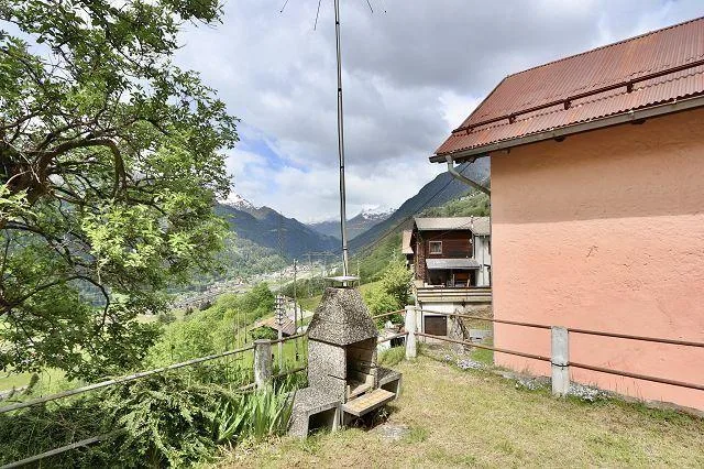4-Zimmer-Haus mit kleinem Garten an sehr ruhiger, sonniger Aussicht... – foto 19 di 28