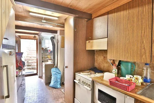4-Zimmer-Haus mit kleinem Garten an sehr ruhiger, sonniger Aussicht... – foto 6 di 28