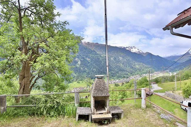 4-Zimmer-Haus mit kleinem Garten an sehr ruhiger, sonniger Aussicht... – foto 20 di 28