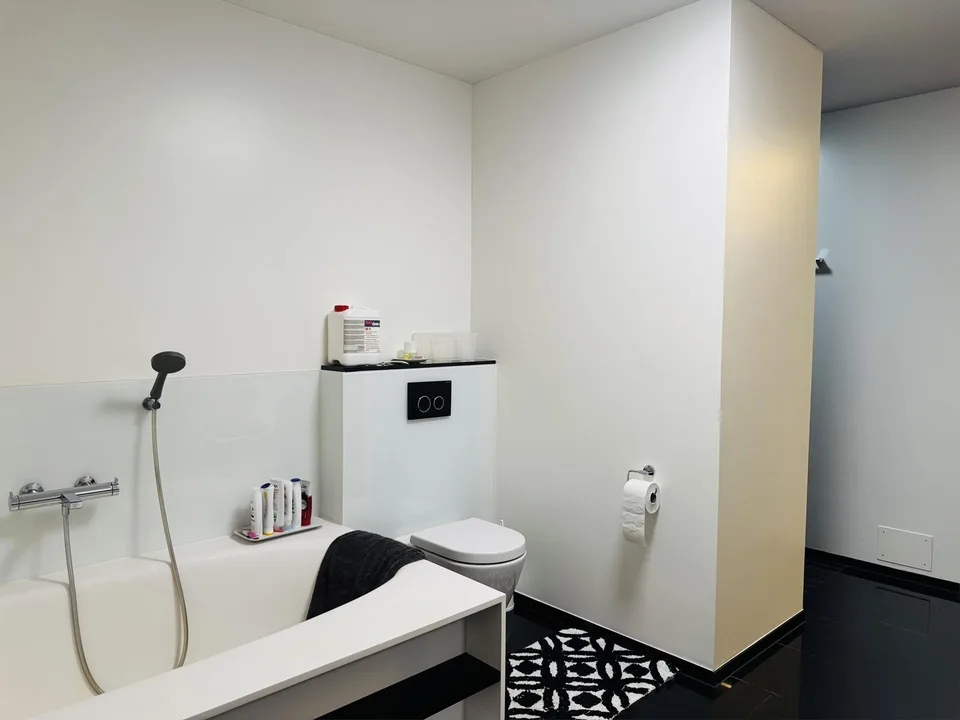 Exklusive Terrassenwohnung in Hergiswil NW mit unverbaubarer Seesicht – Foto 12 von 16