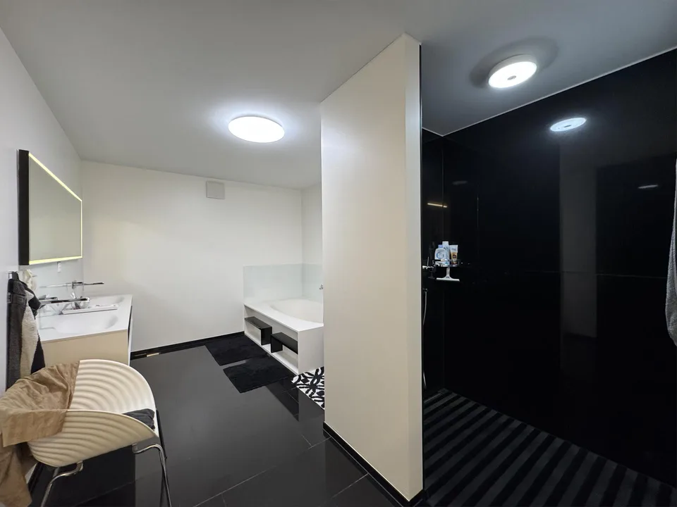Exklusive Terrassenwohnung in Hergiswil NW mit unverbaubarer Seesicht – Foto 11 von 16