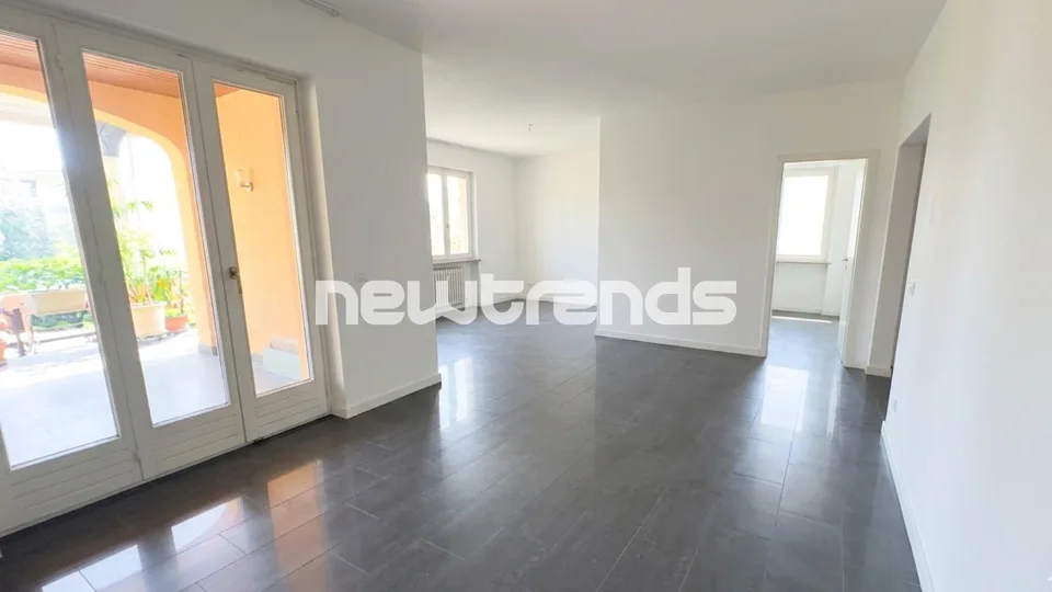 CASA BIFAMILIARE CON 2 APPARTAMENTI INDIPENDENTI DI 10 LOCALI – Foto 17 von 27