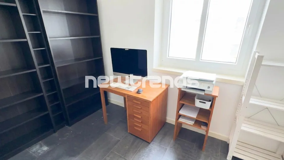 CASA BIFAMILIARE CON 2 APPARTAMENTI INDIPENDENTI DI 10 LOCALI – Foto 19 von 27