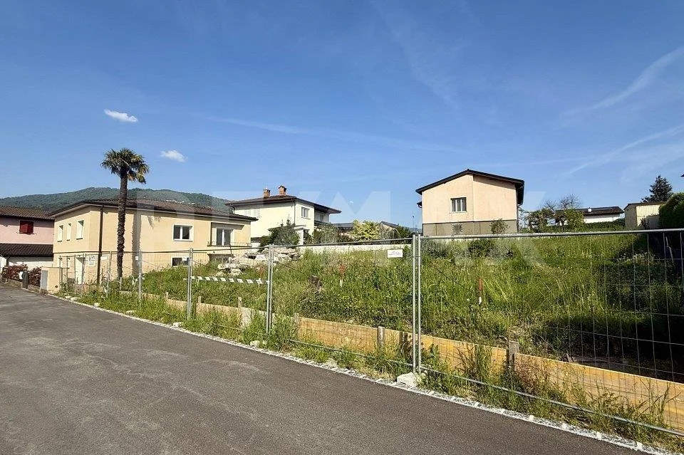 Terreno edificabile con licenza approvata per due villette monofami... – Foto 6 von 6