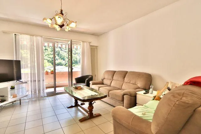 3 1/2-Zimmer-Wohnung im 3. OG an zentraler, ruhiger sonniger Lage m...
