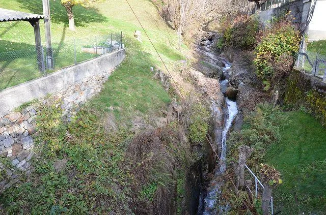 Terreno edificabile di 584 m2 in zona R2 / Baulandgrundstück von 58... – Foto 13 von 19