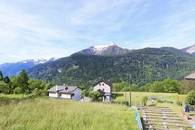 Terreno edificabile di 584 m2 in zona R2 / Baulandgrundstück von 58... – Foto 10 von 19
