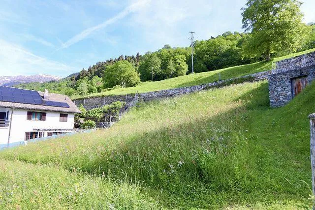Terreno edificabile di 584 m2 in zona R2 / Baulandgrundstück von 58... – Foto 6 von 19