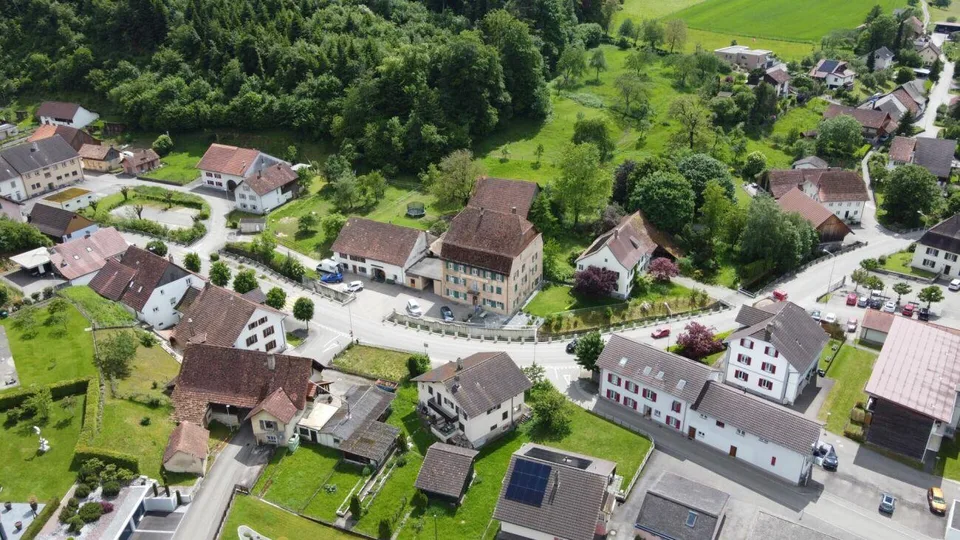 grosszügiges Hotel / Restaurant an zentraler Lage