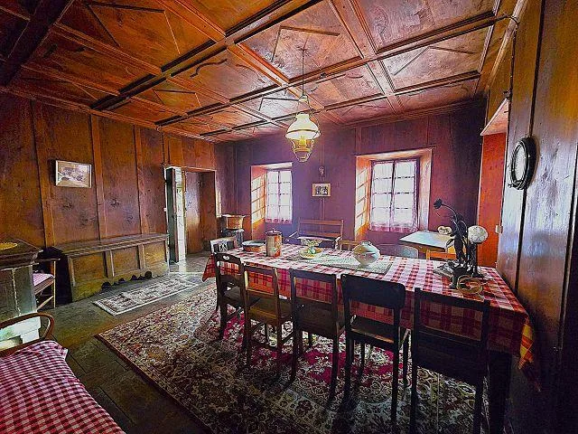 Casa storica di 12 loc. con grande terreno e bella vista aperta, mo... – Foto 8 von 30