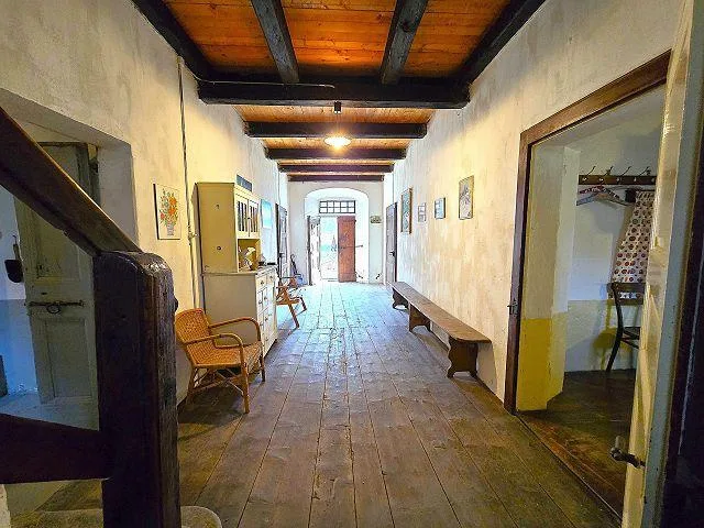 Casa storica di 12 loc. con grande terreno e bella vista aperta, mo... – Foto 18 von 30