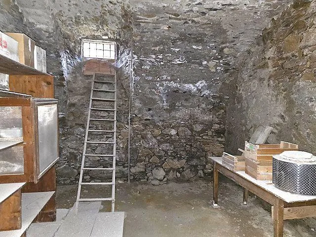 Casa storica di 12 loc. con grande terreno e bella vista aperta, mo... – Foto 23 von 30
