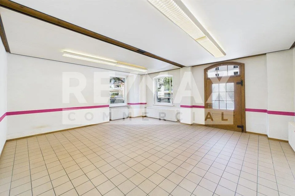 Eleganza in posizione centrale - Villa storica con uffici – Foto 7 von 13