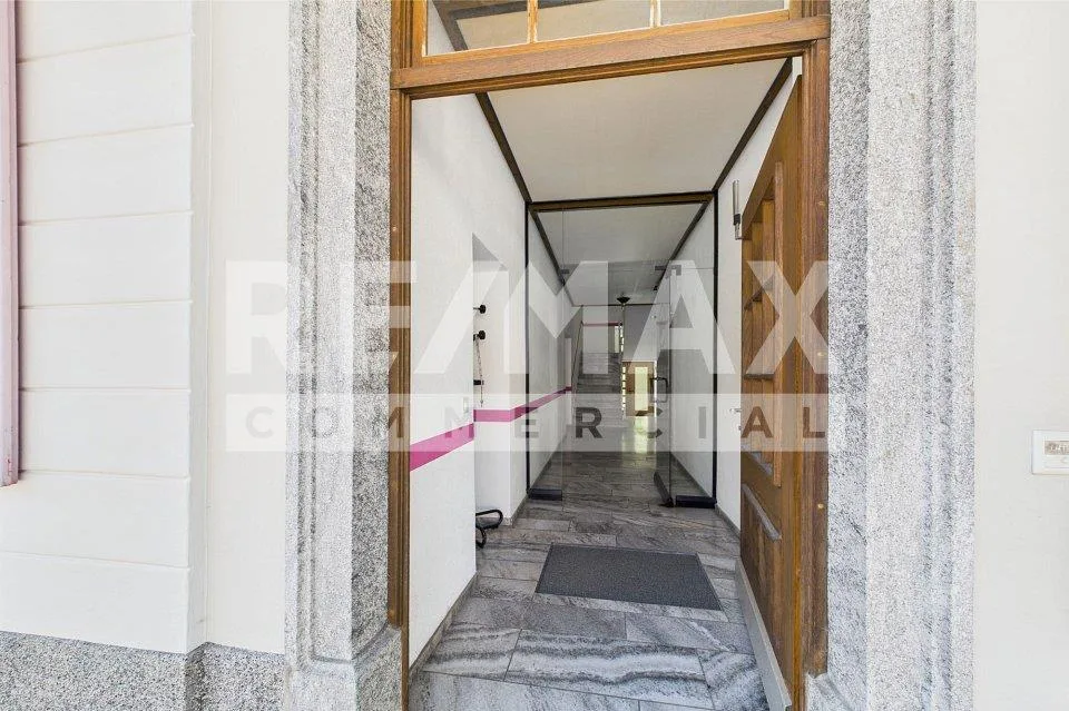 Eleganza in posizione centrale - Villa storica con uffici