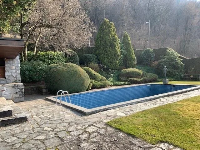 Ferienvilla - Idyllisches Juwel mit Pool direkt am Luganersee – Foto 9 von 10