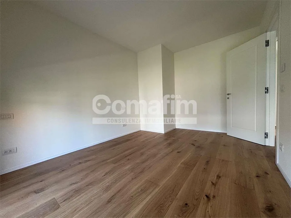 Chiasso : 2.5 locali al 1°P - Moderno con terrazzo – Foto 10 von 13