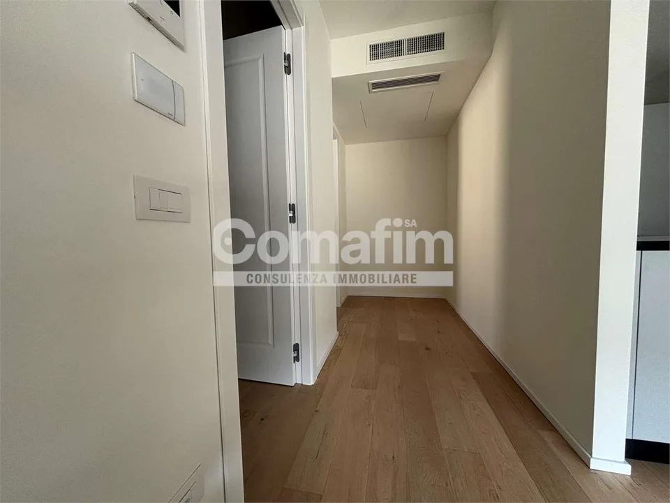 Chiasso : 2.5 locali al 1°P - Moderno con terrazzo – Foto 6 von 13