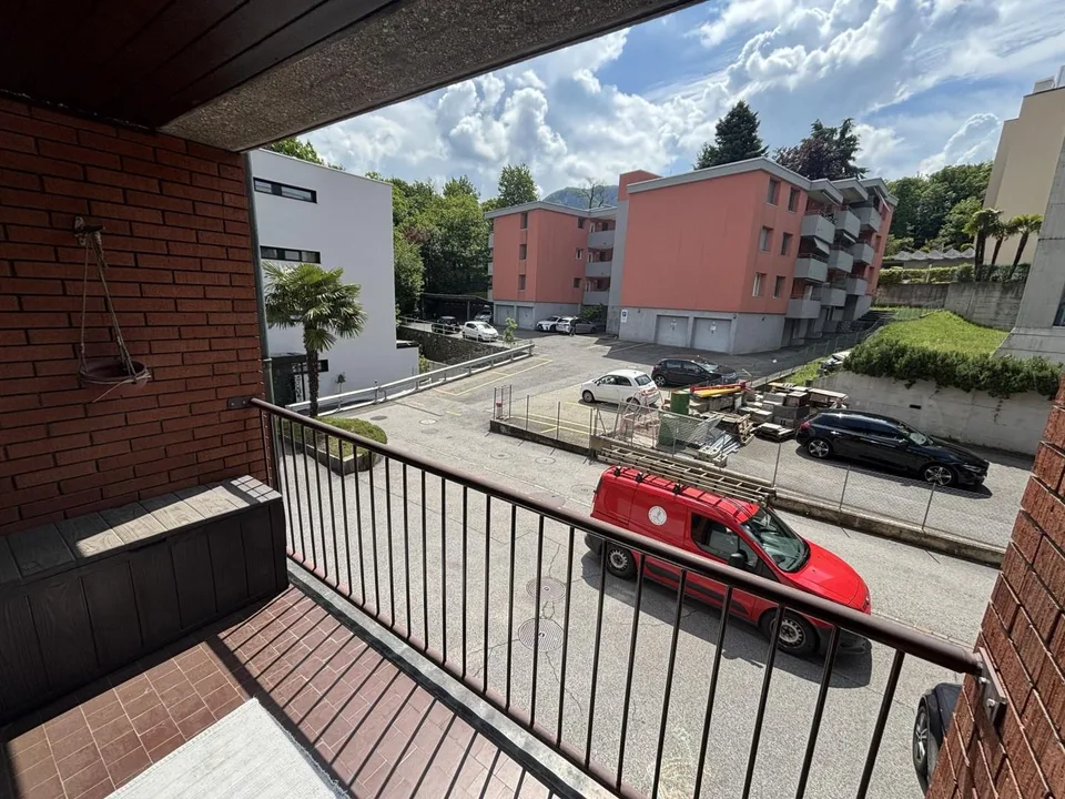 Elegante, helle 5,5-Zimmer-Wohnung im 1. OG in sonniger Lage eines ... – photo 14 sur 30