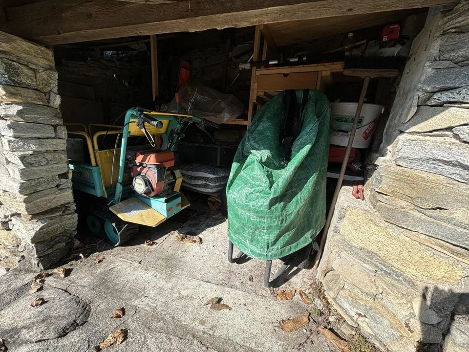 Schönes 3-Zimmer-Rustico mit einer Terrasse mit Rasen und viel Wald... – Foto 14 von 30