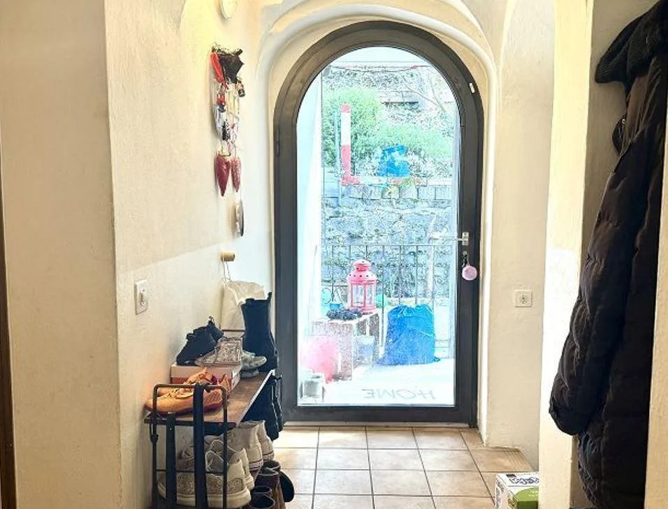 7-Zimmer-Haus mit Pergola und kleinem Garten in Seenähe / casa di 7... – foto 14 di 22