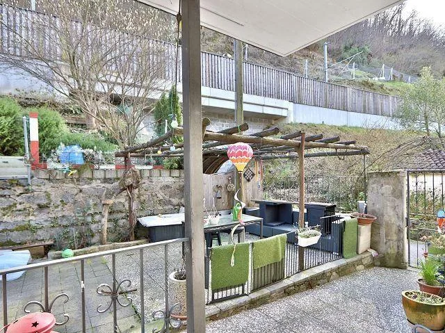 7-Zimmer-Haus mit Pergola und kleinem Garten in Seenähe / casa di 7... – foto 17 di 22
