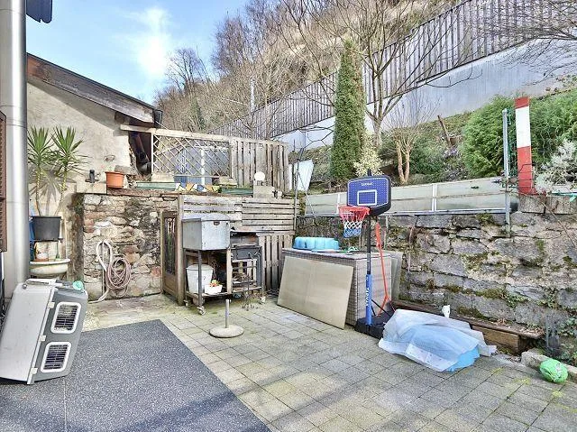 7-Zimmer-Haus mit Pergola und kleinem Garten in Seenähe / casa di 7... – foto 15 di 22