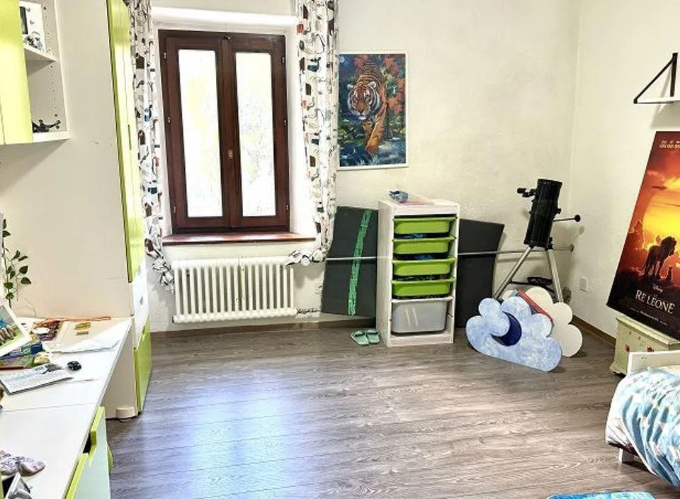 7-Zimmer-Haus mit Pergola und kleinem Garten in Seenähe / casa di 7... – foto 8 di 22
