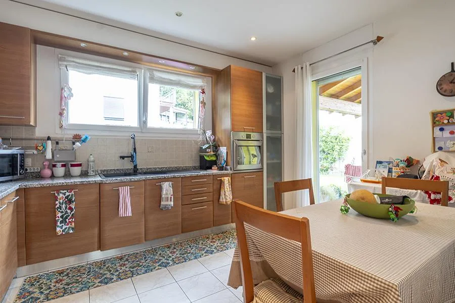 GRANDE CASA UNIFAMLIARE CON GIARDINO A CASTIONE – foto 7 di 24