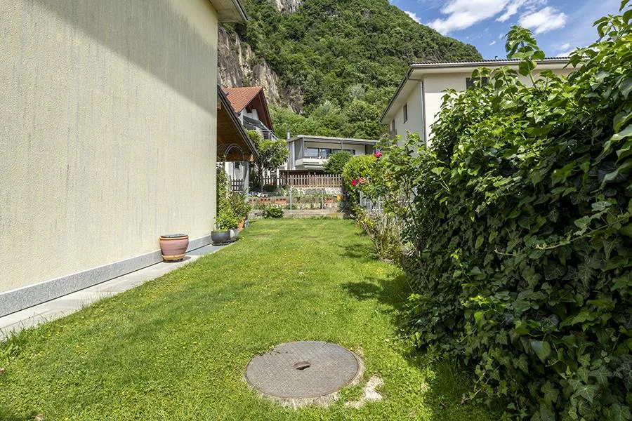 GRANDE CASA UNIFAMLIARE CON GIARDINO A CASTIONE – foto 13 di 24