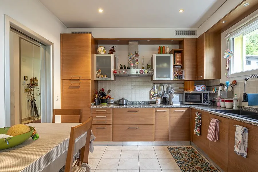 GRANDE CASA UNIFAMLIARE CON GIARDINO A CASTIONE – foto 8 di 24