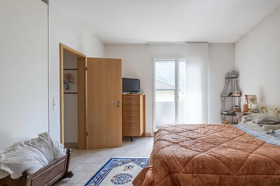 GRANDE CASA UNIFAMLIARE CON GIARDINO A CASTIONE – foto 15 di 24