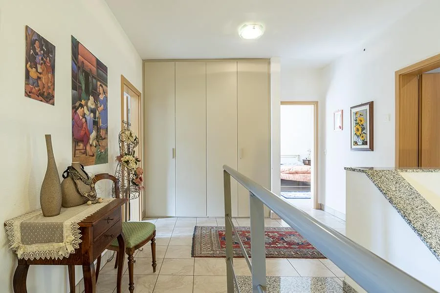 GRANDE CASA UNIFAMLIARE CON GIARDINO A CASTIONE – foto 18 di 24