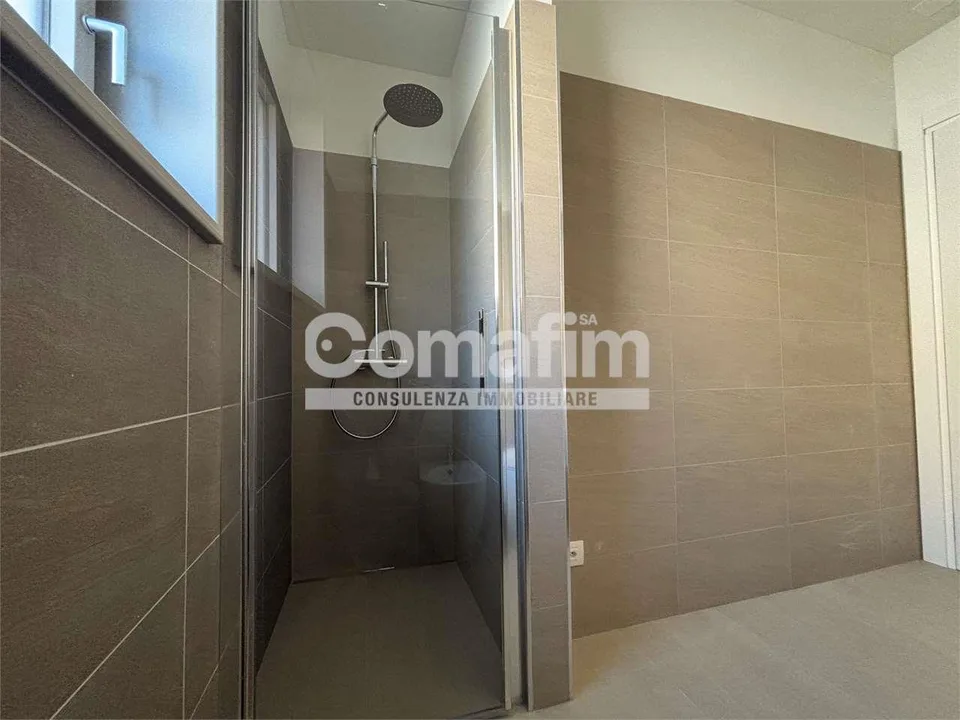 Chiasso : 2.5 locali al PT - Moderno con terrazzo – Foto 12 von 13