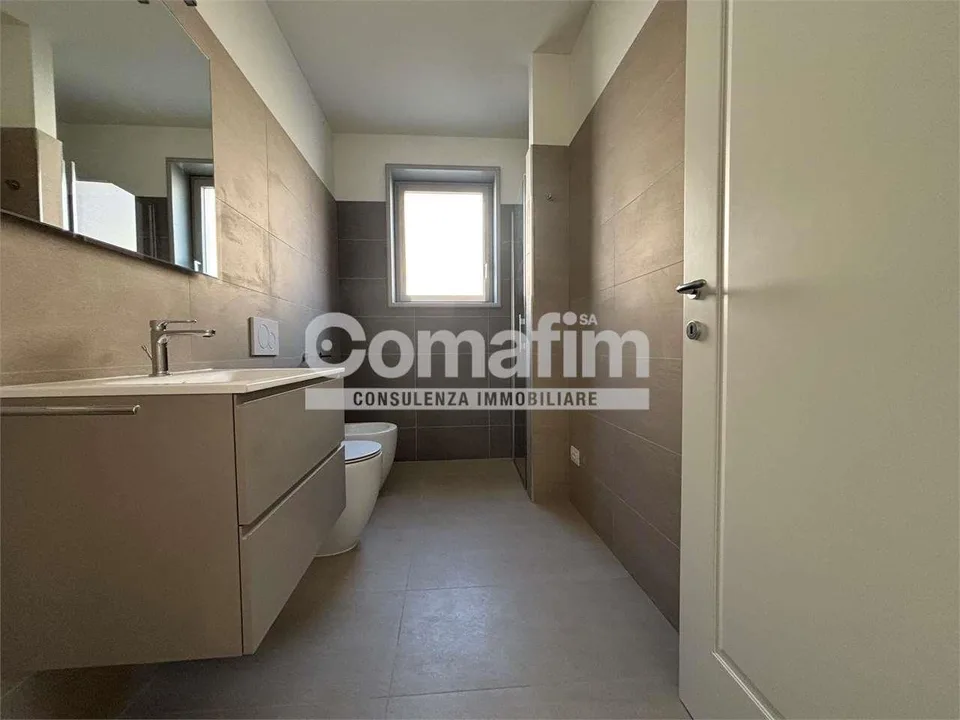 Chiasso : 2.5 locali al PT - Moderno con terrazzo – Foto 10 von 13
