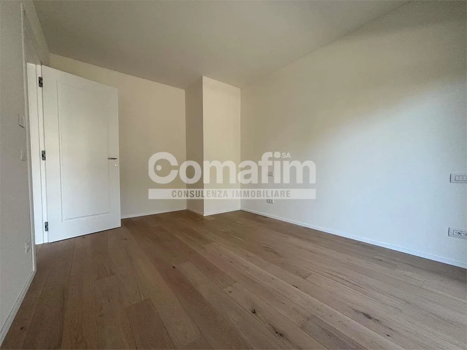 Chiasso : 2.5 locali al PT - Moderno con terrazzo – Foto 8 von 13