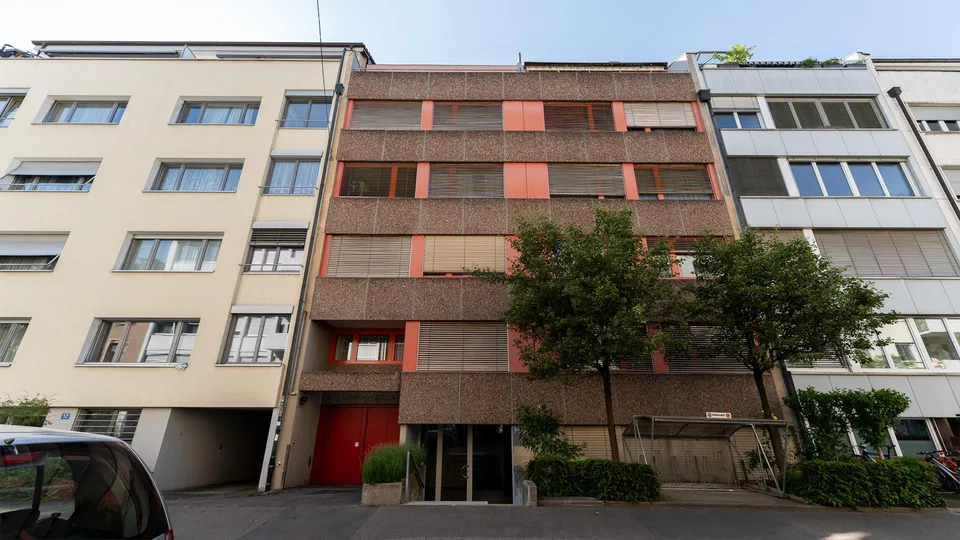 Praxis oder Wohnung an bester Lage (STWEG)