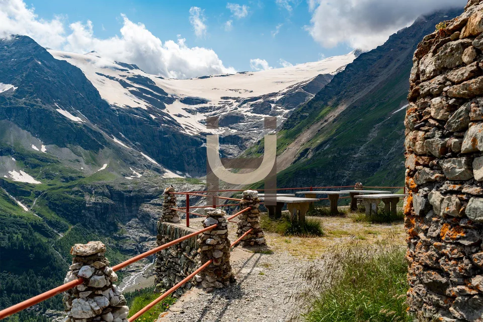 Storico rifugio immerso nella natura