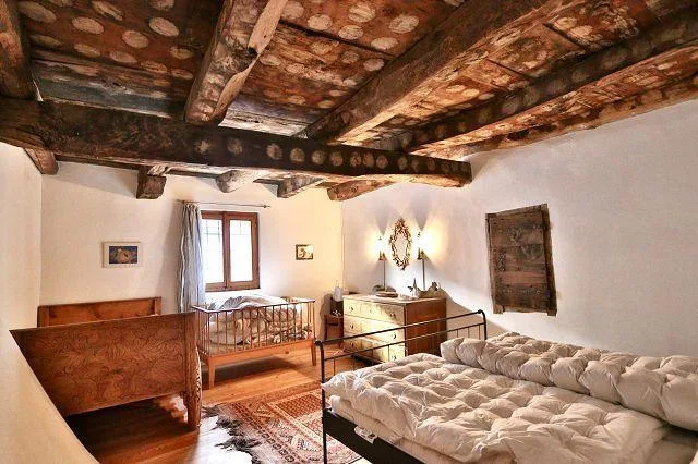 7 1/2-Zimmer-Tessinerhaus im Dorfkern / casa d'epoca ticinese di 7 ...