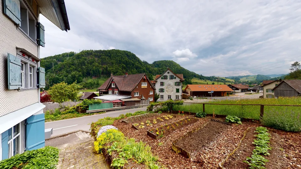 Charmantes 7-Zimmer Stickerei-Haus mit grosszügigem Umschwung