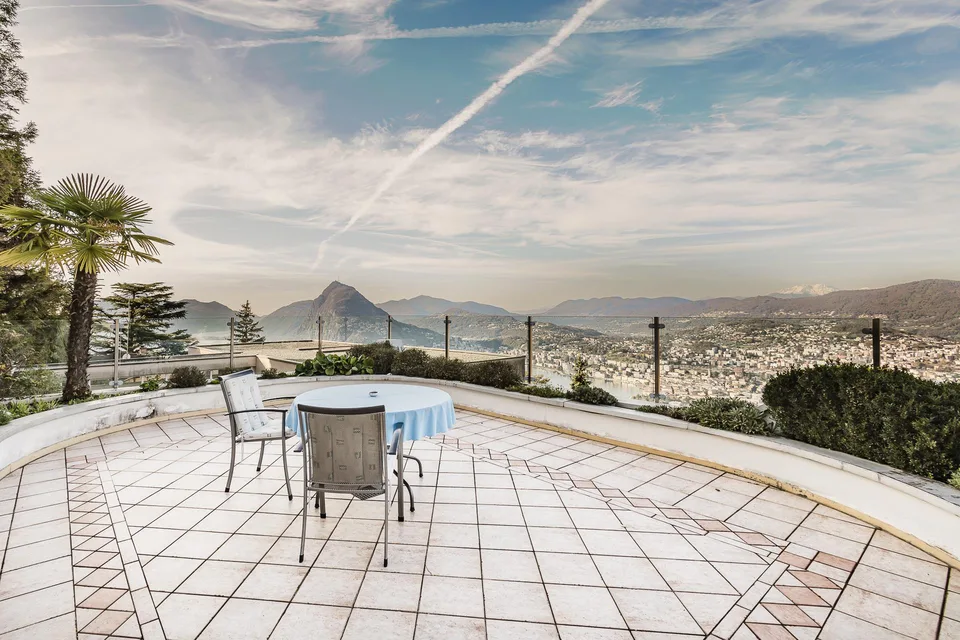 Meraviglioso appartamento sopra il lago di Lugano – Foto 22 von 26